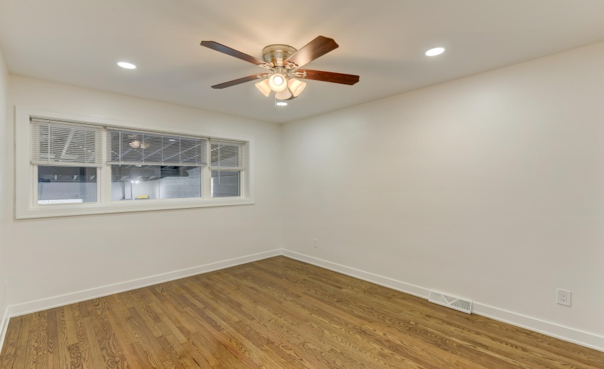 6525 Kennedy-16