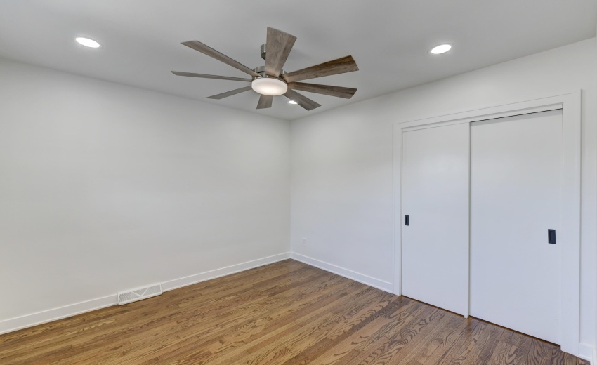 6525 Kennedy-14