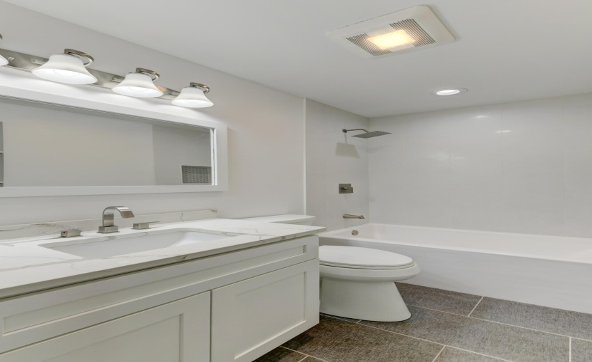 6525 Kennedy-13