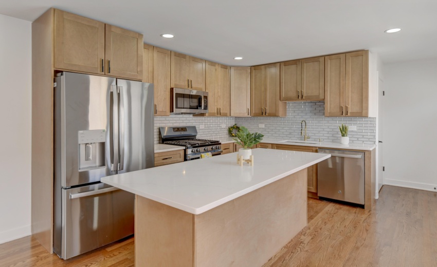 6525 Kennedy-9