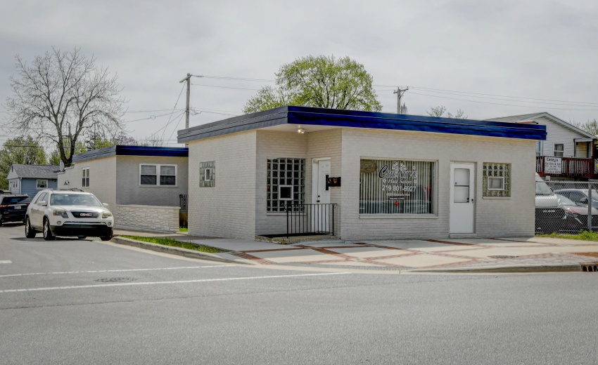 6525 Kennedy-2