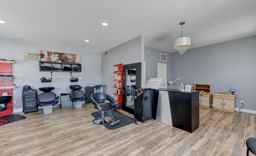 6525 Kennedy-29