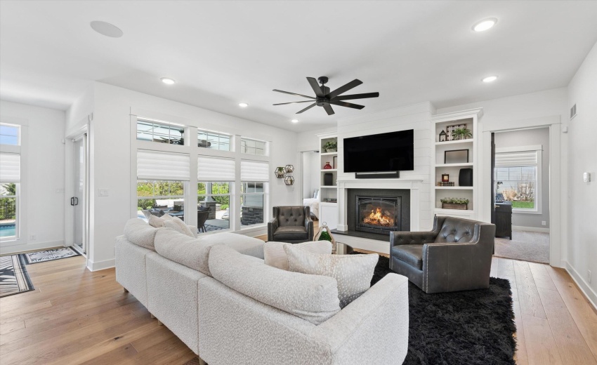 13-Living Room