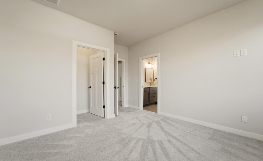 3rd Bedroom with Jack-n-Jill Bathroom