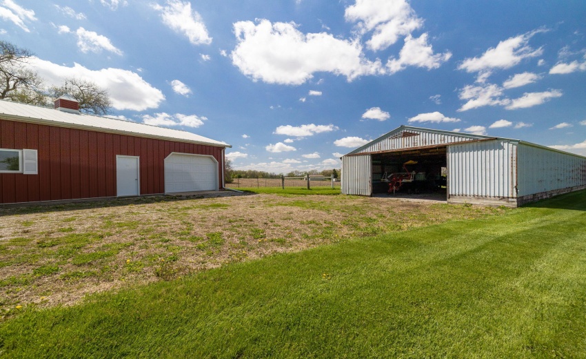 Barns