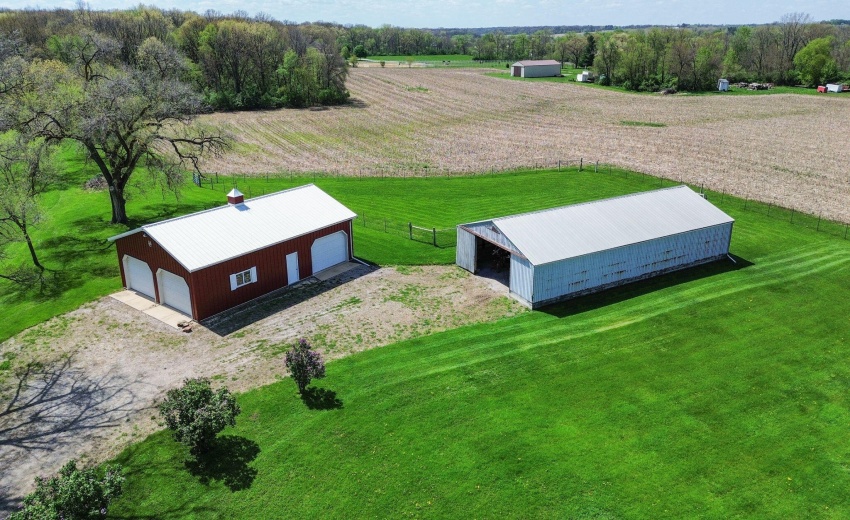 Barns