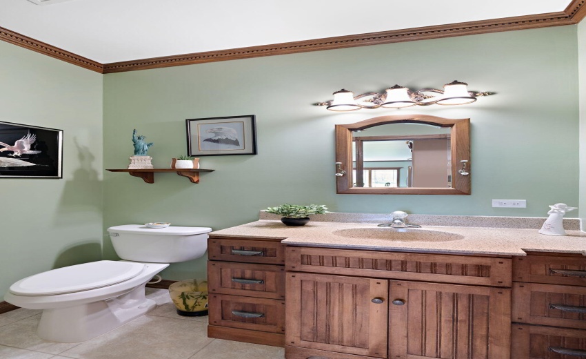 Main floor half bath