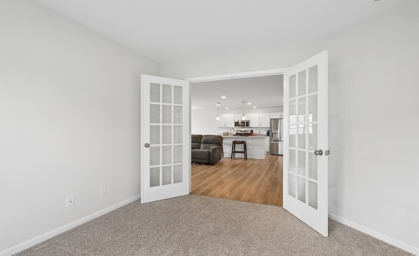Office/flex room