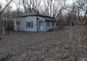 2522 Oakwood Drive, Gary, Indiana, 2 Bedrooms Bedrooms, 2 Rooms Rooms,1 BathroomBathrooms,Residential,For Sale,Oakwood,NRA837926
