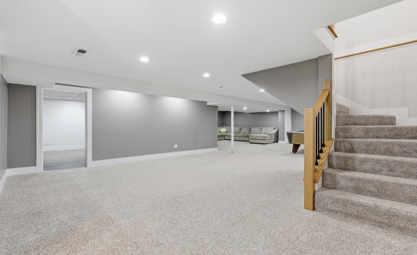32_815 schilling dr 32