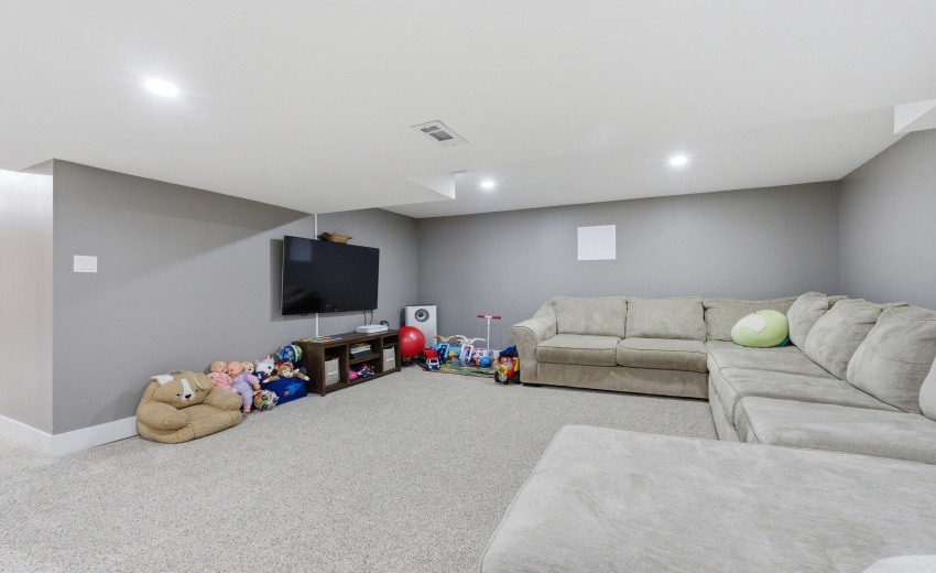 34_815 schilling dr 34