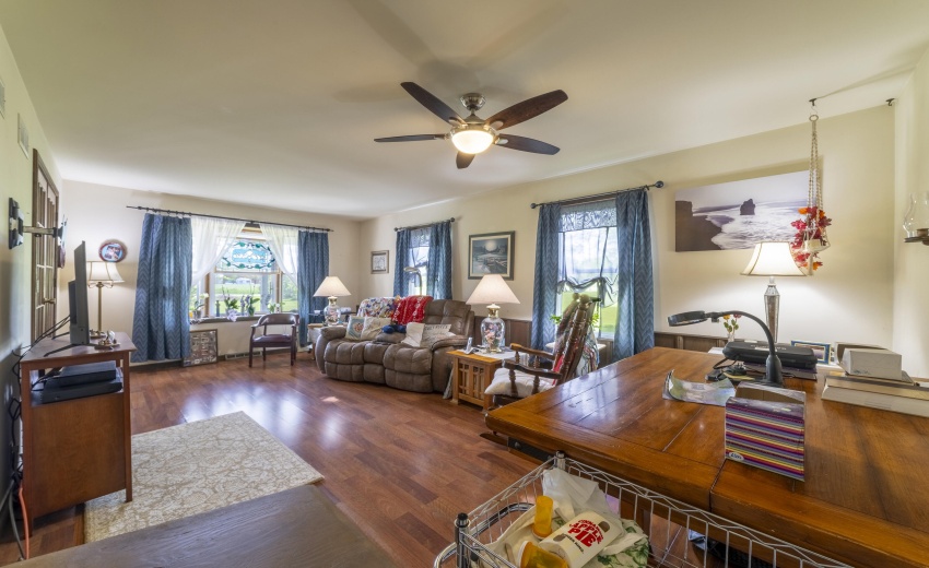DLiving1100N0019