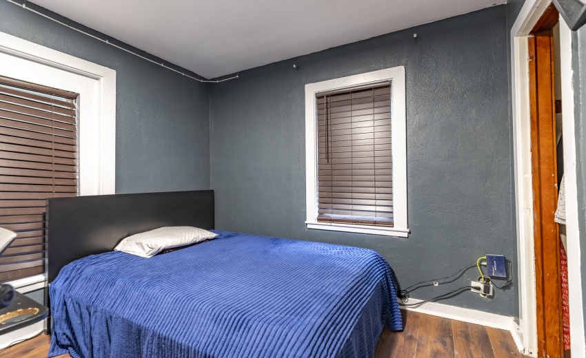 745 Porter St-12