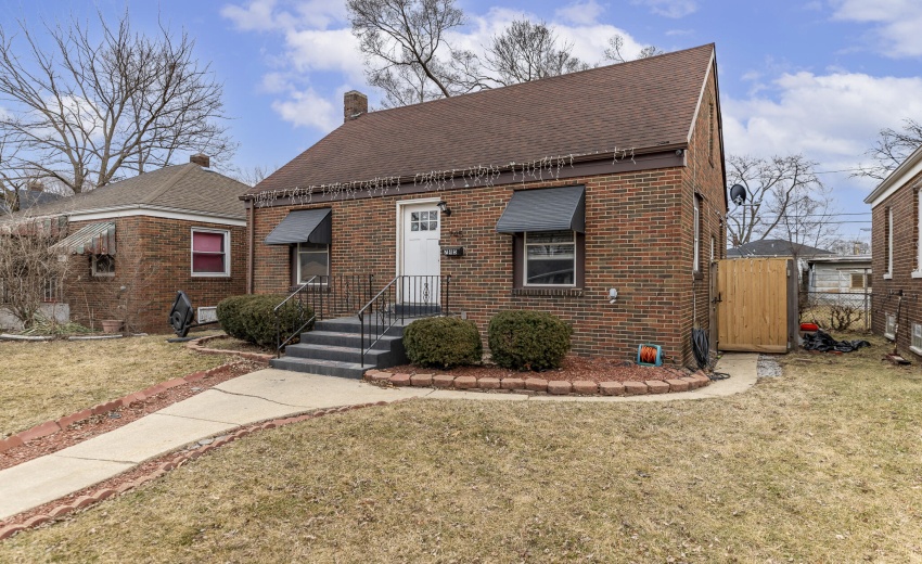 745 Porter St-3