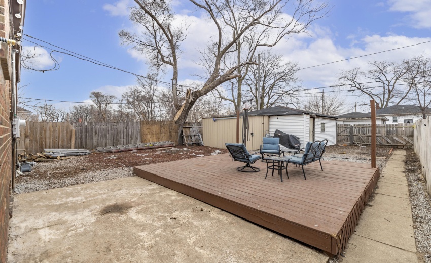 745 Porter St-22