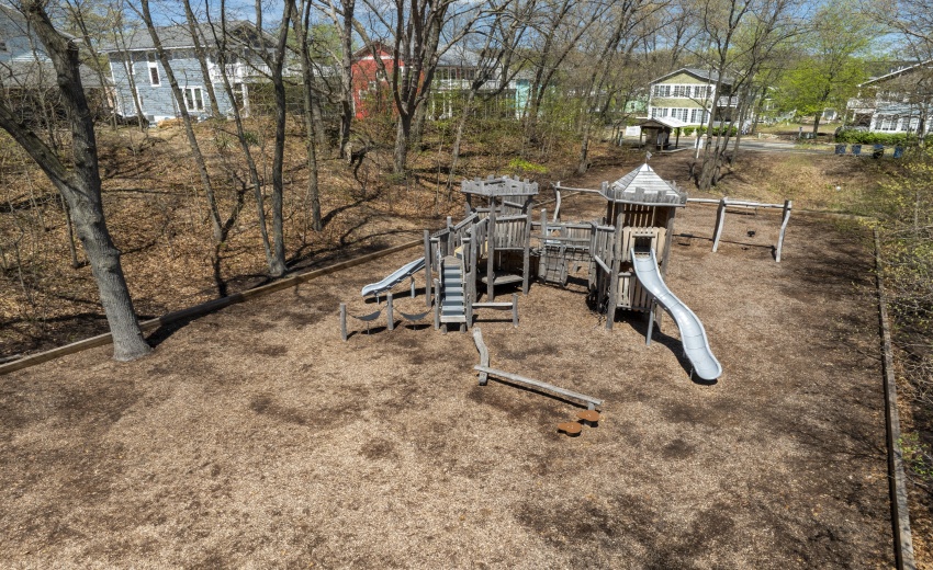 YYPlaygroundMaggie0058