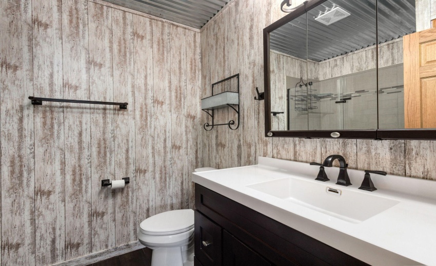Primary 3/4 Bath