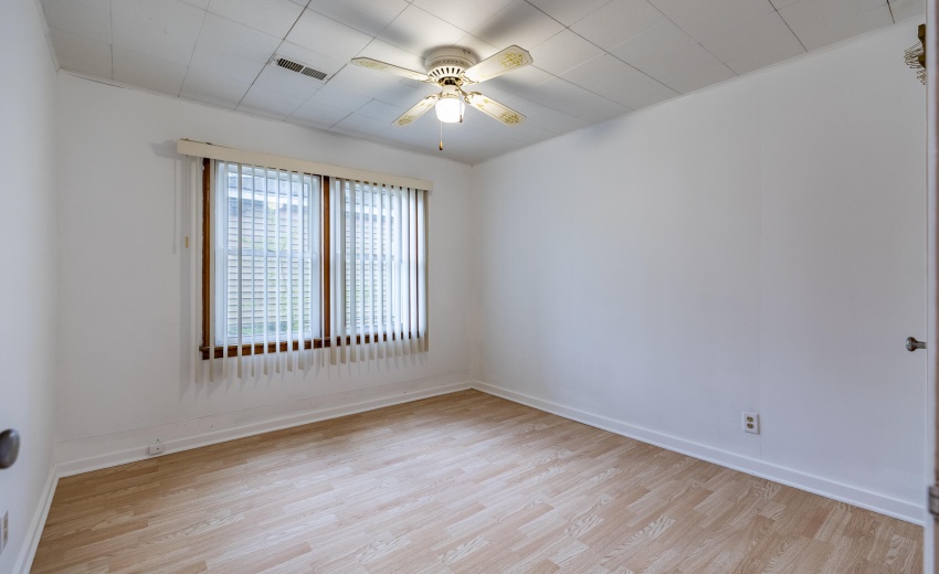 2392 Wheeler St-19