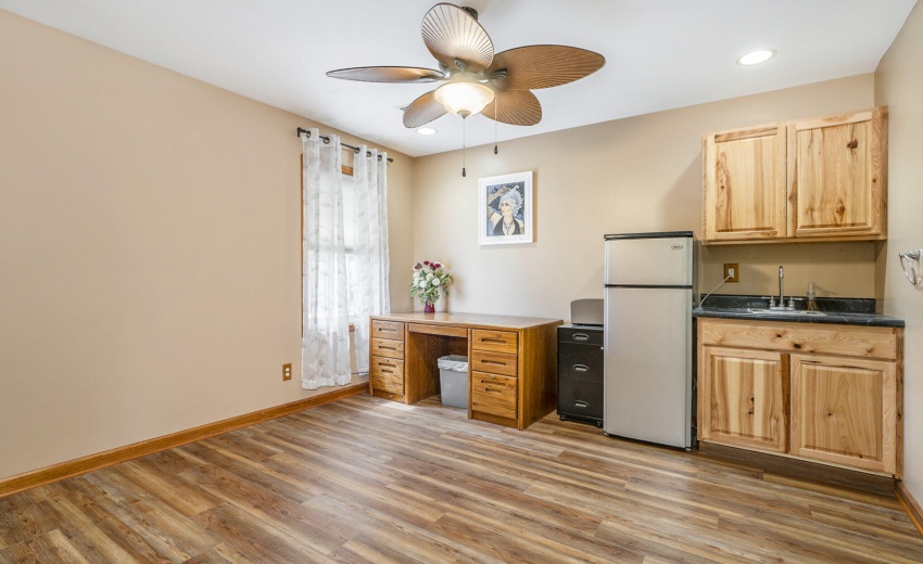 Bedroom with Kitchenette & Wet Bar