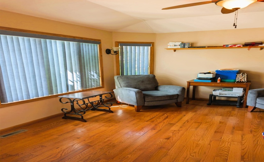 Office/dining room