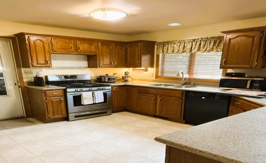 kitchen getting new microwave Monday