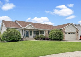 3737 Jewett Avenue, Highland, Indiana, 3 Bedrooms Bedrooms, 6 Rooms Rooms,2 BathroomsBathrooms,Residential,For Sale,Jewett,NRA838055
