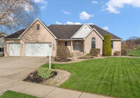 1552 Jade Boulevard, Valparaiso, Indiana, 3 Bedrooms Bedrooms, 10 Rooms Rooms,4 BathroomsBathrooms,Residential,For Sale,Jade,NRA836827