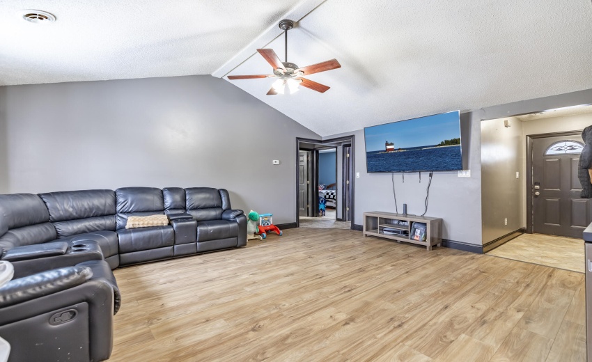 202 S Jefferson St-13 (1)
