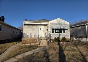3744 Grover Avenue, Hammond, Indiana, 2 Bedrooms Bedrooms, 5 Rooms Rooms,1 BathroomBathrooms,Residential,For Sale,Grover,NRA834967