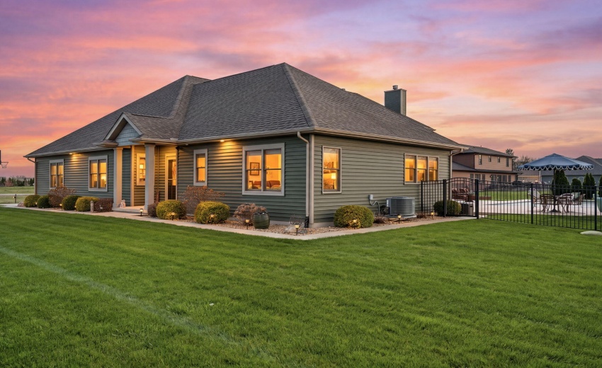 154-web-or-mls-97-web-or-mls-DSC07470