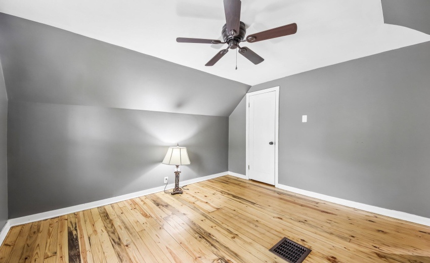25-web-or-mls-Sycamore St-S3004-025