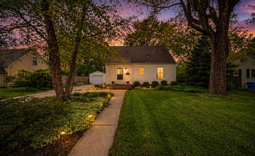1206 sycamore st twilight photo