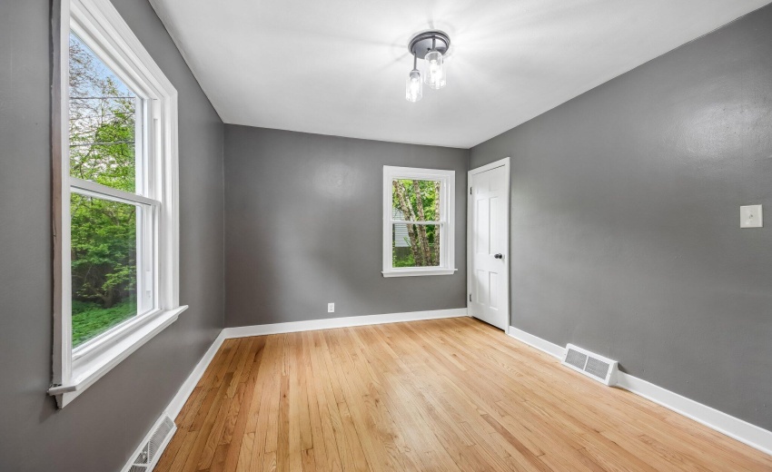 13-web-or-mls-Sycamore St-S3004-013