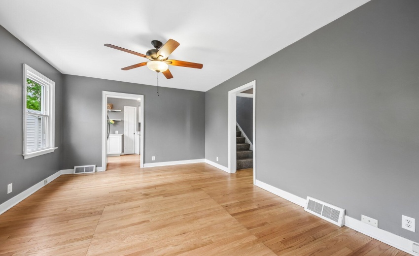 6-web-or-mls-Sycamore St-S3004-006