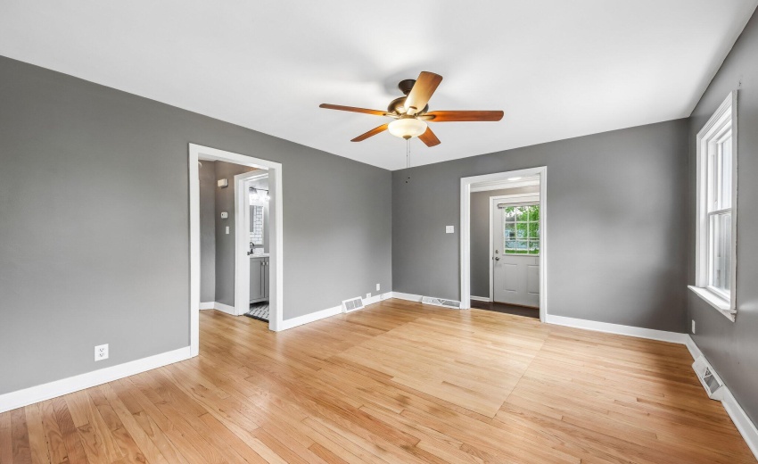 8-web-or-mls-Sycamore St-S3004-008