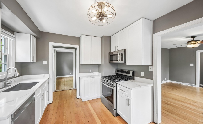 11-web-or-mls-Sycamore St-S3004-011