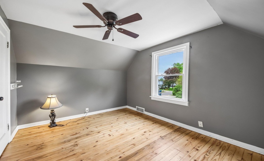 19-web-or-mls-Sycamore St-S3004-019