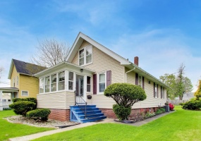 812 Woodward Street, La Porte, Indiana, 2 Bedrooms Bedrooms, 8 Rooms Rooms,2 BathroomsBathrooms,Residential,For Sale,Woodward,NRA838068
