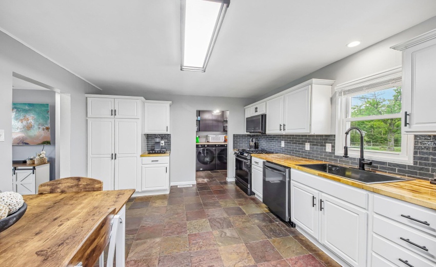 13-web-or-mls-Edison St-S3004-013