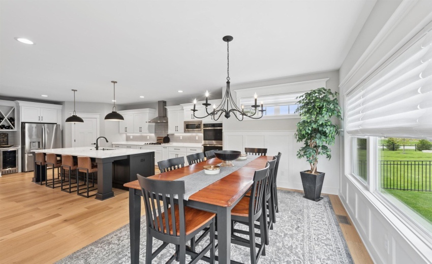 15-Dining Room