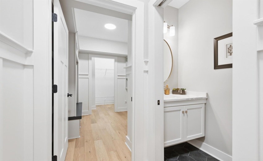 18-Powder Room
