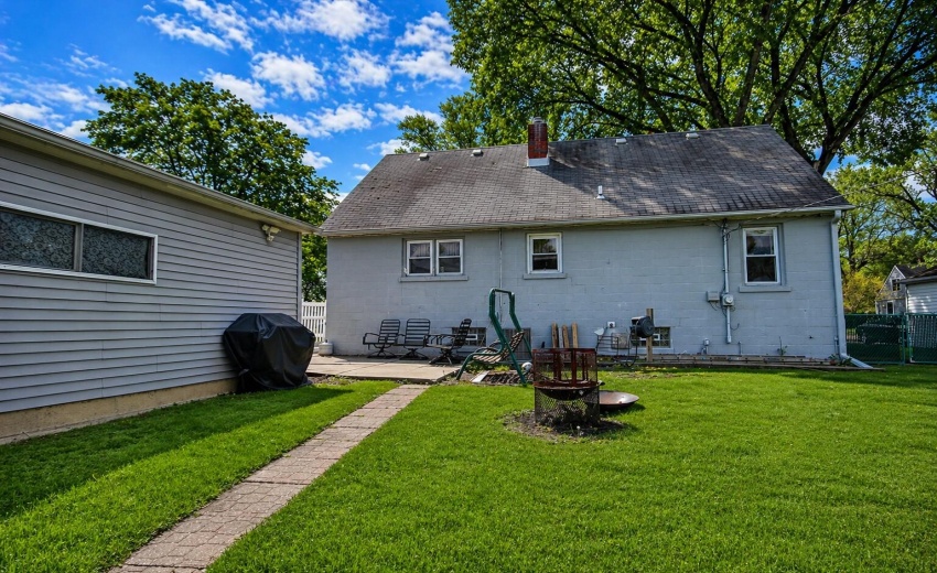 639 212th Pl, Dyer, IN 00016