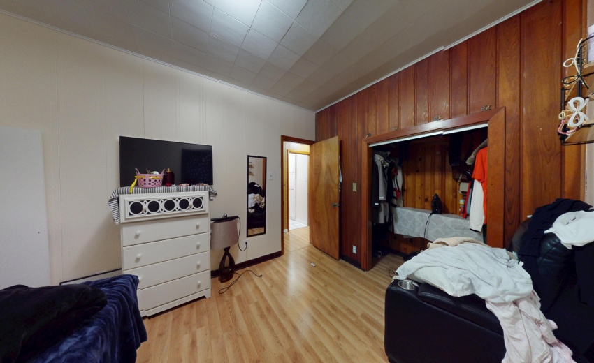 6832-Waveland-Ave-05302025_093630
