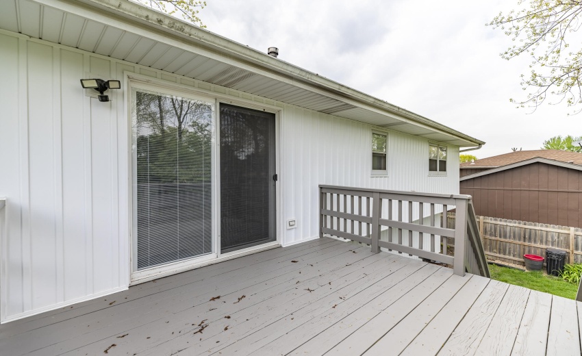 701 N Oriole Ct-11