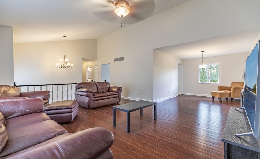 701 N Oriole Ct-18