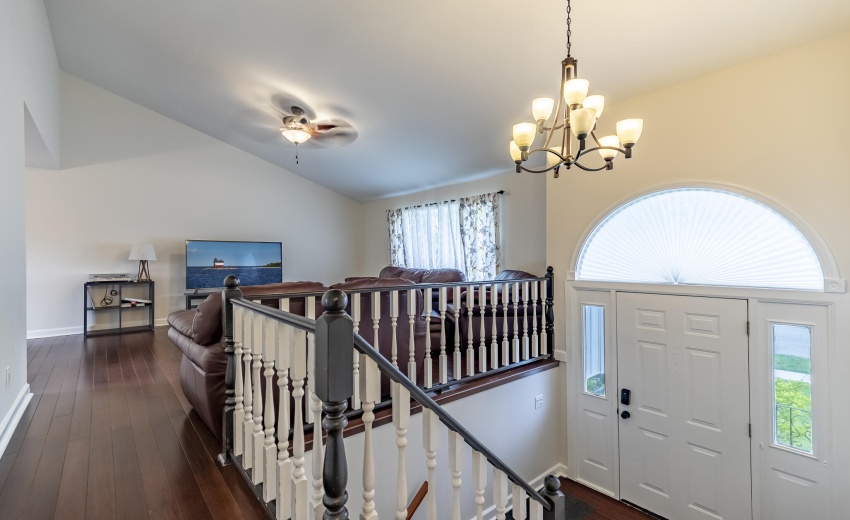 701 N Oriole Ct-16