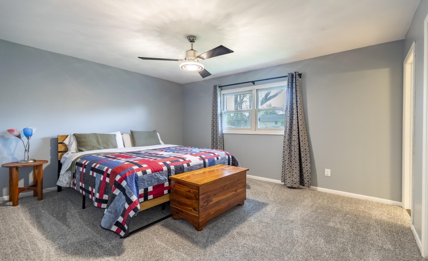 701 N Oriole Ct-24