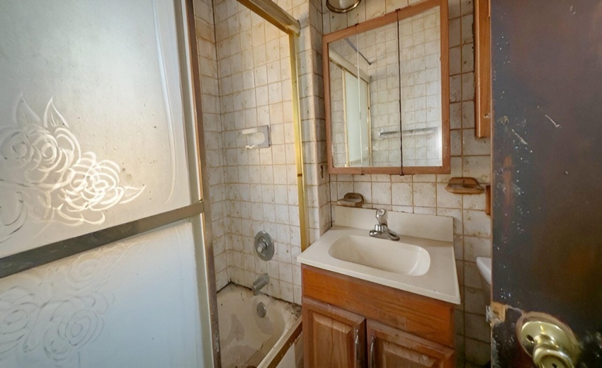 Bathroom 2