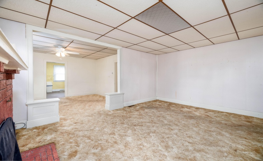 602 E State St Morocco-4