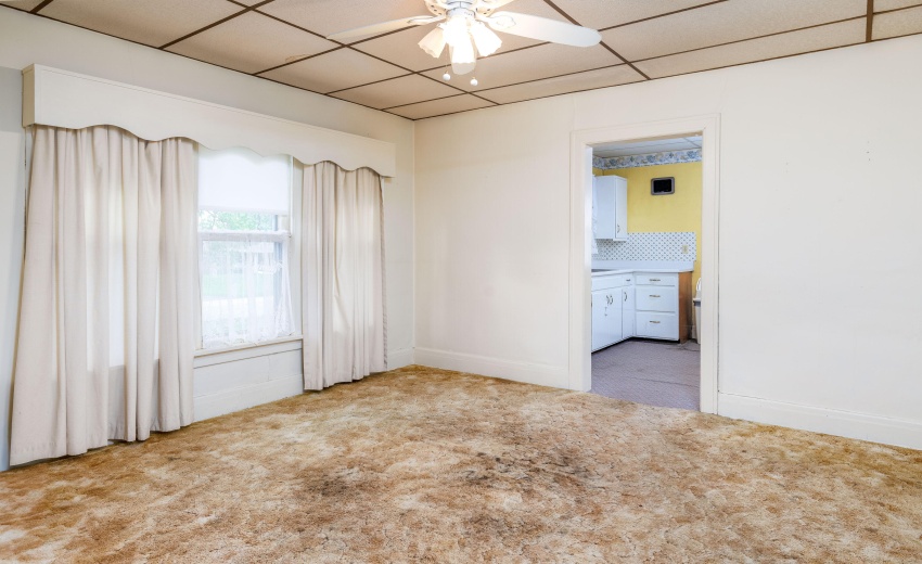 602 E State St Morocco-6